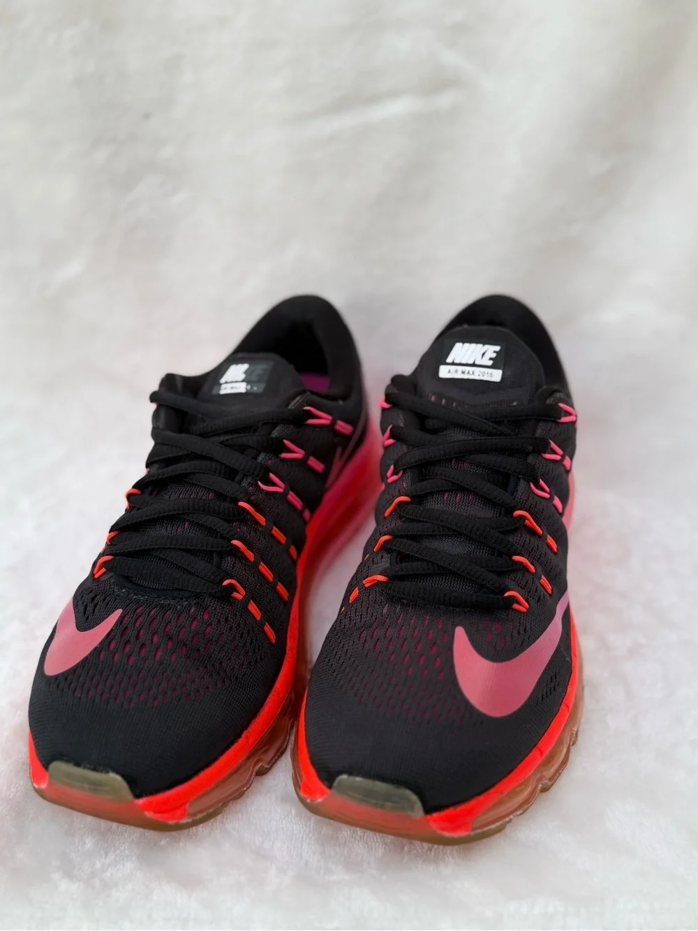 Nike Women’s Black and Pink Gradient Air Max Running Sneakers